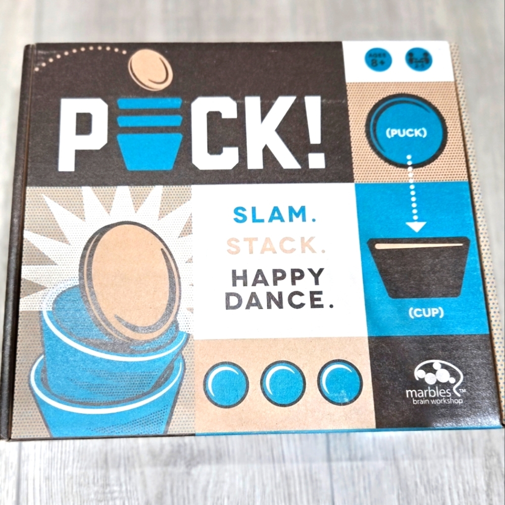 3/55$ - NWT - Puck Game By Marbles